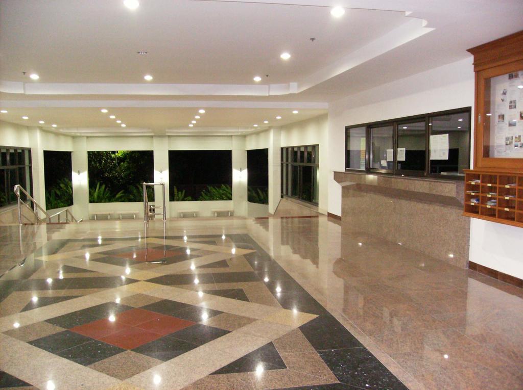 View Talay 5 At Nong Apartment パッタヤー エクステリア 写真